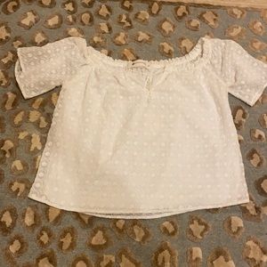 super cute white shirt!